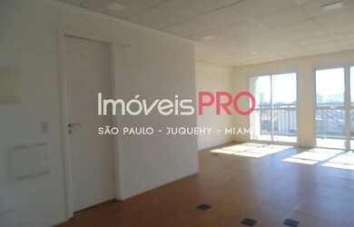 Imagem: O depósito possui 1 Vaga na garagem, 36m² de Área e está