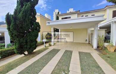 Imagem: A casa em condomínio possui 3 Dormitórios, 3 Banheiros e 165m²