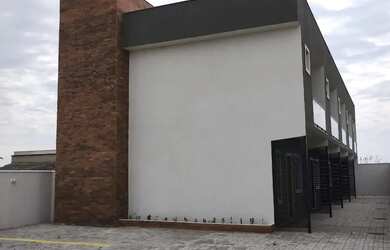 Imagem: A casa em condomínio possui 2 Dormitórios, 3 Banheiros, 1