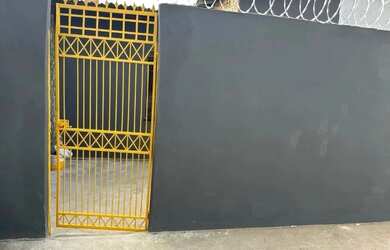 Imagem: A casa possui 2 Dormitórios e está localizado em Ceilândia