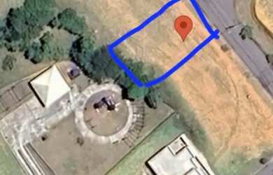 Imagem: O terreno possui 220m² de Área e está localizado em Cabiúnas