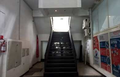 Imagem 4: Galeria Via T-2 Salas pra locação 36m s/mezanino e 70m c/mezanino -...