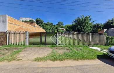 Imagem: O terreno possui 950m² de Área e está localizado em Passo