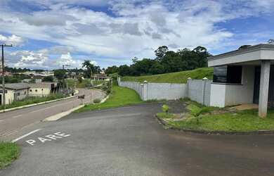 Imagem: O terreno possui 751m² de Área e está localizado em Ferraria