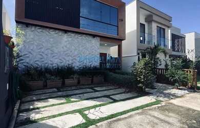 Imagem: A casa em condomínio possui 4 Dormitórios, 4 Banheiros, 2