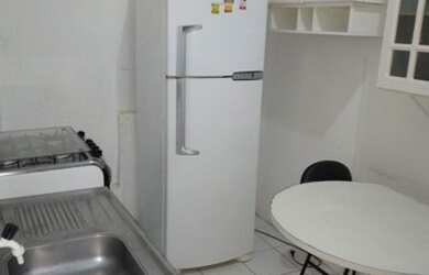 Imagem: A kitnet possui 1 Dormitório, 1 Banheiro, 1 Vaga na garagem