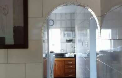 Imagem: A casa possui 2 Dormitórios, 1 Banheiro, 1 Vaga na garagem