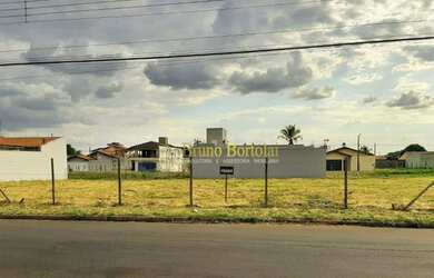 Imagem: O terreno possui 450m² de Área e está localizado em Jardim