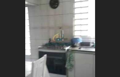 Imagem: A casa possui 5 Dormitórios, 5 Banheiros, 4 Vagas na garagem