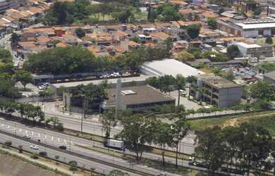 Imagem: O depósito possui 4042m² de Área e está localizado em Vila