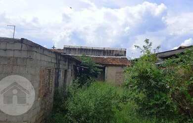 Imagem: O terreno possui 300m² de Área e está localizado em Parque