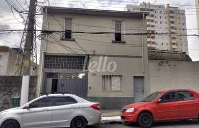 Imagem: A casa possui 2 Dormitórios, 2 Banheiros, 2 Vagas na garagem