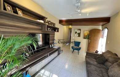 Imagem: A casa possui 3 Dormitórios, 4 Banheiros, 4 Vagas na garagem