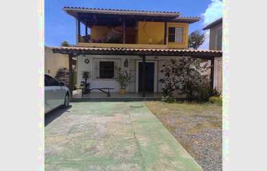 Imagem: A casa possui 3 Dormitórios, 4 Banheiros, 4 Vagas na garagem