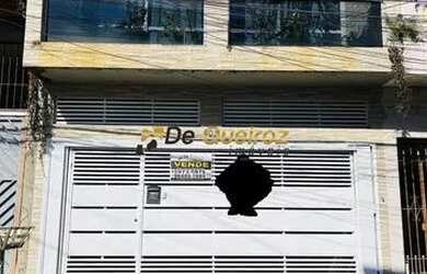 Imagem: A casa possui 4 Dormitórios, 2 Banheiros, 2 Vagas na garagem