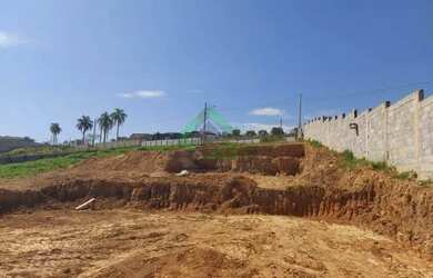 Imagem: O terreno possui 833m² de Área, Imóvel novo e está localizado