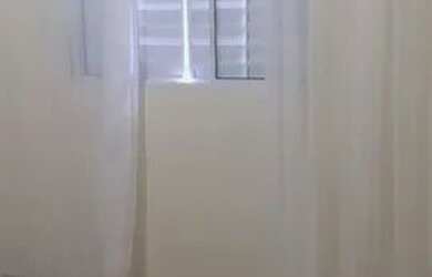 Imagem: A casa possui 2 Dormitórios, 1 Banheiro e está localizado