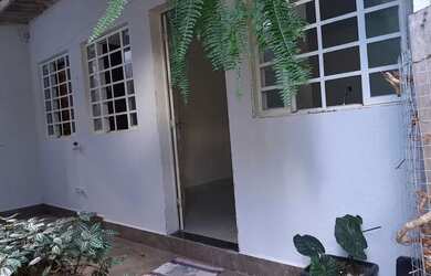 Imagem: A casa possui 1 Dormitório, 1 Banheiro, 40m² de Área e está