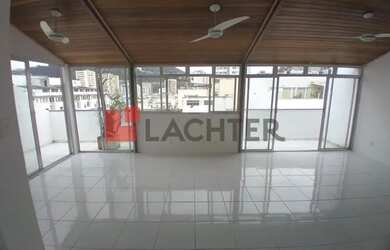 Imagem: O apartamento na cobertura possui 1 Dormitório, 1 Banheiro