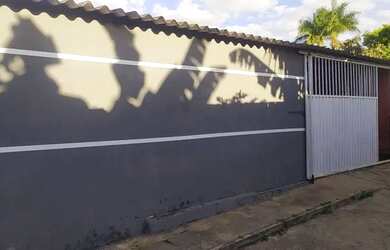 Imagem: A casa em condomínio possui 2 Dormitórios, 2 Banheiros, 1