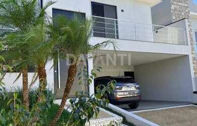 Imagem: A casa em condomínio possui 3 Dormitórios, 4 Banheiros, 2