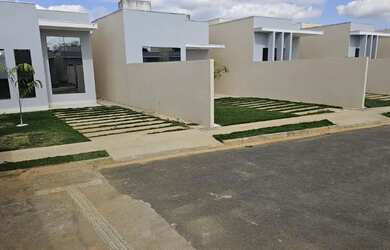 Imagem 6: Bairro Belvedere. Casas com 3 e 2 quartos. Fino acabamento. Quintal amplo