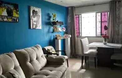 Imagem: A casa possui 2 Dormitórios, 2 Banheiros, 2 Vagas na garagem