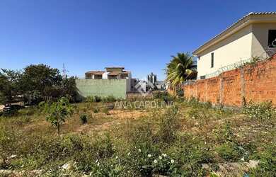 Imagem: A casa possui 450m² de Área e está localizado em Ibituruna