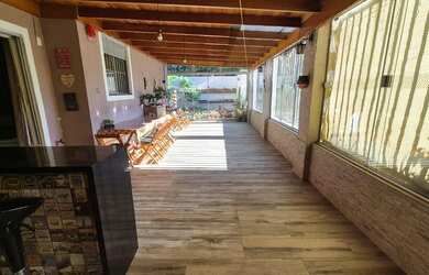 Imagem: O apartamento possui 3 Dormitórios, 2 Banheiros, 1 Vaga na