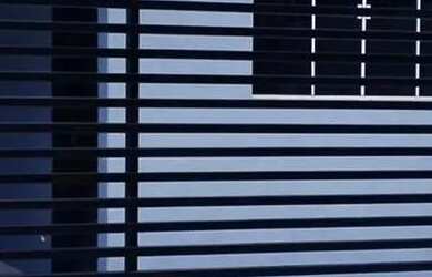 Imagem: A casa possui 2 Dormitórios, 1 Banheiro, 4 Vagas na garagem