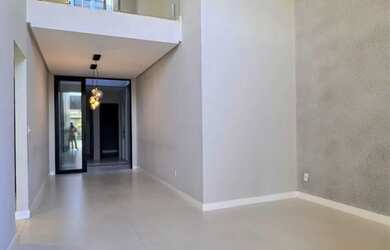 Imagem 3: Casa com 5/4 sendo 3 suítes - espaço gourmet - dependência