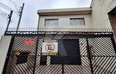 Imagem: O depósito possui 1 Vaga na garagem, 100m² de Área e está