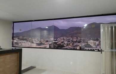 Imagem: A casa possui 2 Dormitórios, 1 Banheiro, 1 Vaga na garagem