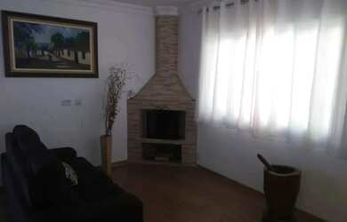 Imagem 4: Sobrado para aluguel e venda tem 380 metros quadrados com 4 quartos