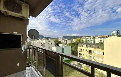 Imagem 4: Apartamento de dois dormitórios sendo um suíte no centro de Santa Maria