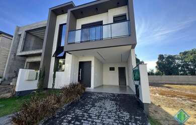 Imagem: A casa em condomínio possui 3 Dormitórios, 3 Banheiros, 1