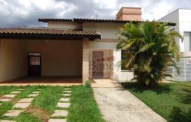 Imagem: A casa possui 3 Dormitórios, 2 Banheiros, 150m² de Área e