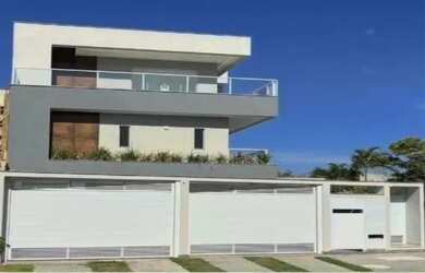 Imagem: A casa em condomínio possui 4 Dormitórios, 5 Banheiros, 2