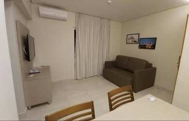 Imagem: O apartamento possui 1 Dormitório, Acomodam 5 pessoas, 1 Vaga