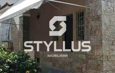 Imagem: A casa possui 3 Dormitórios, 4 Banheiros, 5 Vagas na garagem