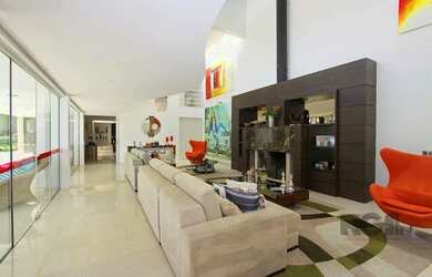 Imagem 7: Casa Alto Padrão com 3 suítes no Condomínio Montes Verdes, bairro Nonoai...