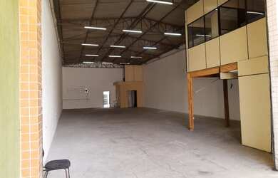Imagem 8: Galpão/Depósito/Armazém para aluguel possui 350 metros quadrados