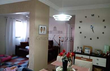 Imagem: O apartamento possui 2 Dormitórios, 2 Banheiros, 2 Vagas na