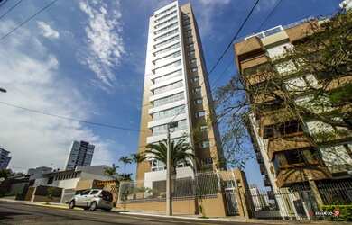 Imagem: O apartamento possui 3 Dormitórios, 3 Banheiros, 3 Vagas na