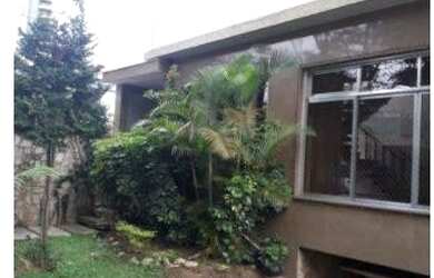 Imagem: O depósito possui 4 Vagas na garagem e 279m² de Área e está