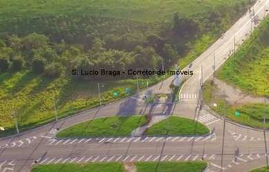 Imagem: O terreno possui 500m² de Área e está localizado em Piedade