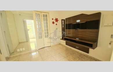 Imagem: O apartamento possui 1 Dormitório, 1 Banheiro, 42m² de Área