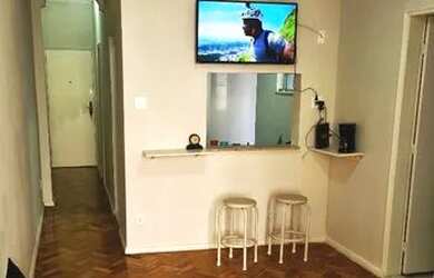 Imagem: O apartamento possui 2 Dormitórios, 2 Banheiros, 60m² de Área