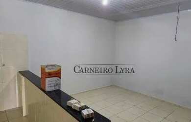 Imagem: A casa possui 2 Dormitórios, 2 Banheiros, 2 Vagas na garagem