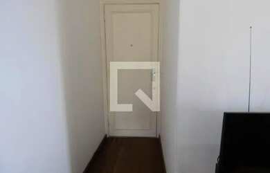 Imagem: O apartamento possui 1 Dormitório, 1 Banheiro, 50m² de Área